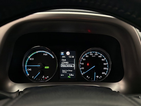 Toyota RAV4 15 of 30