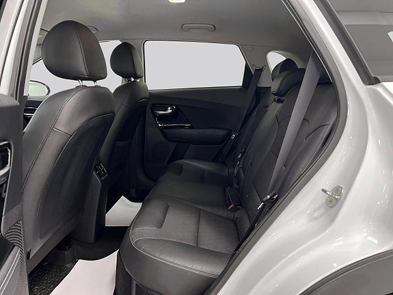 Kia Niro 9 of 21
