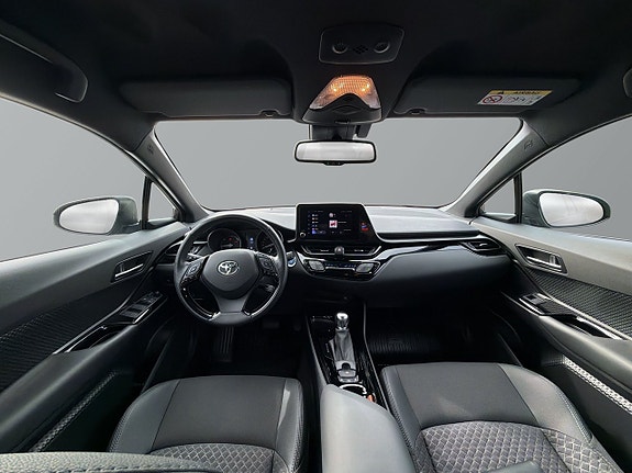 Toyota C-HR 10 of 27