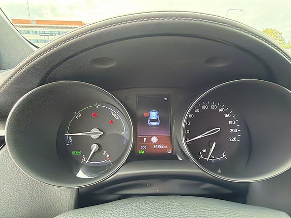 Toyota C-HR 22 of 27