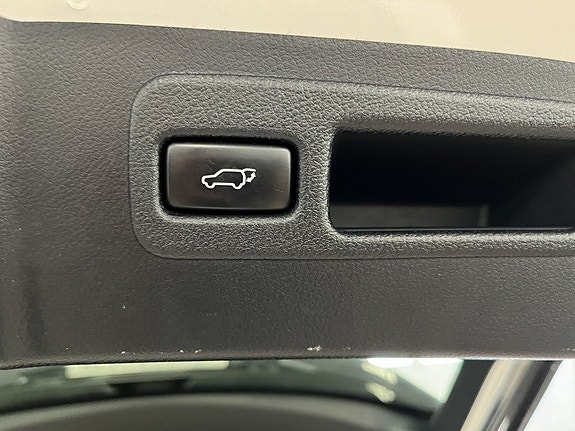 Lexus NX300h 6 of 21