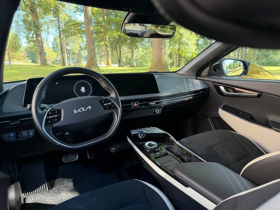 Kia EV6 6 of 9