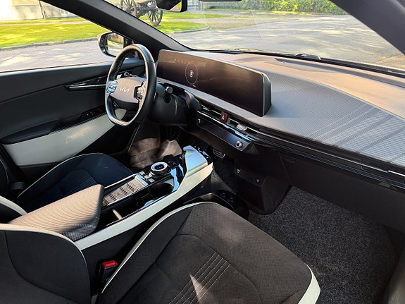 Kia EV6 7 of 9