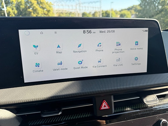 Kia EV6 8 of 9