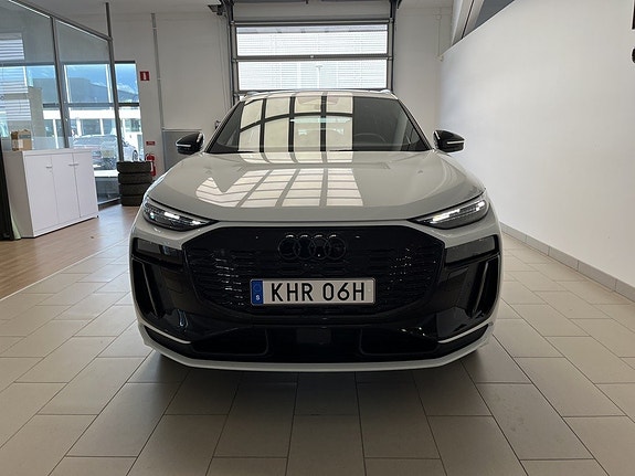 Audi Q6 e-tron 2 of 19