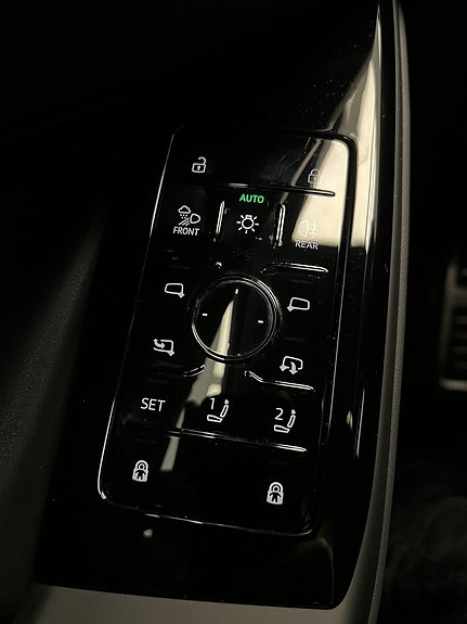 Audi Q6 e-tron 18 of 19