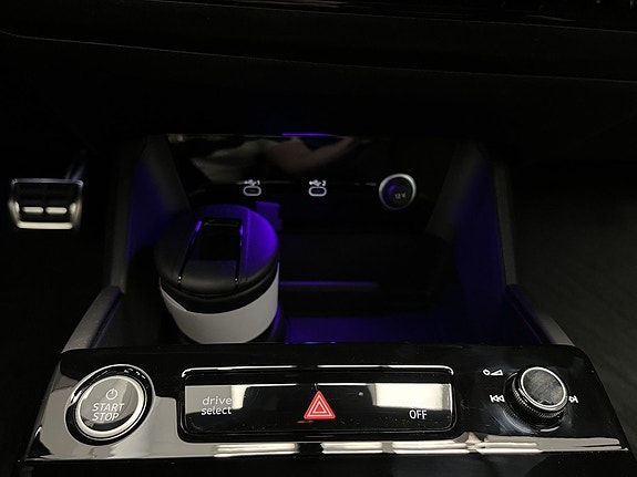 Audi Q6 e-tron 11 of 19