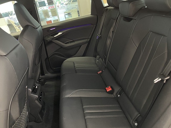 Audi Q6 e-tron 15 of 19