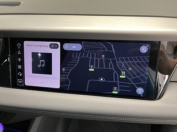 Audi Q6 e-tron 14 of 19
