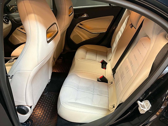 Mercedes-Benz A220 d 9 of 16