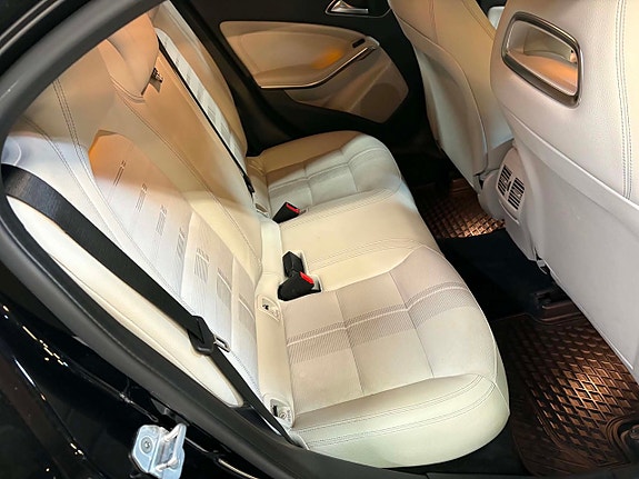 Mercedes-Benz A220 d 11 of 16