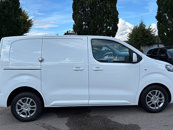 Peugeot Expert 8 of 13