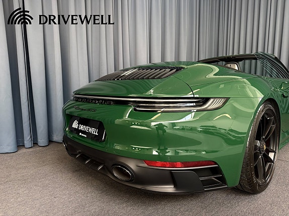 Porsche 911 27 of 30