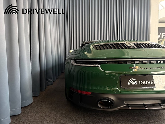 Porsche 911 28 of 30