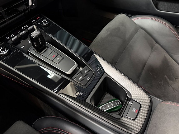 Porsche 911 18 of 30