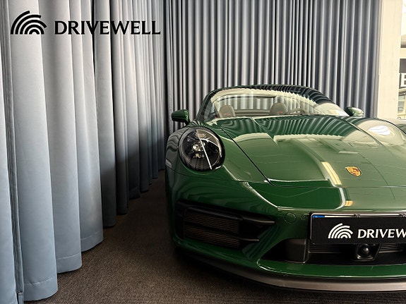 Porsche 911 22 of 30