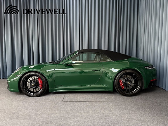 Porsche 911 4 of 30