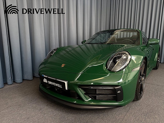 Porsche 911 21 of 30