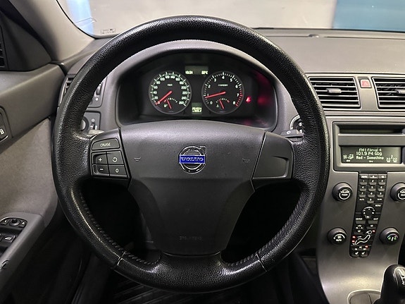 Volvo S40 15 of 16