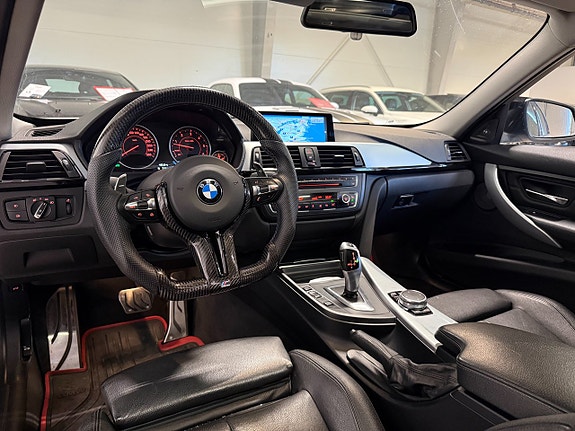 BMW 330d 13 of 16