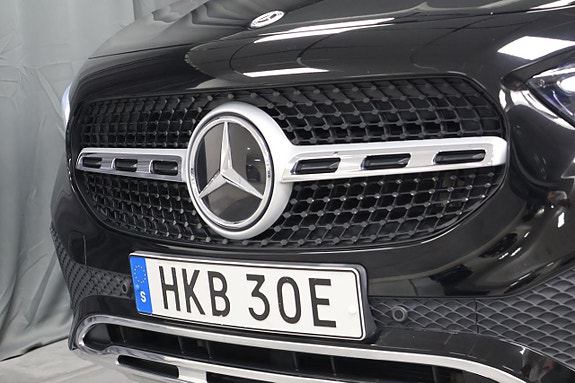 Mercedes-Benz GLA200 7 of 25
