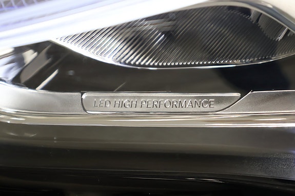 Mercedes-Benz GLA200 9 of 25