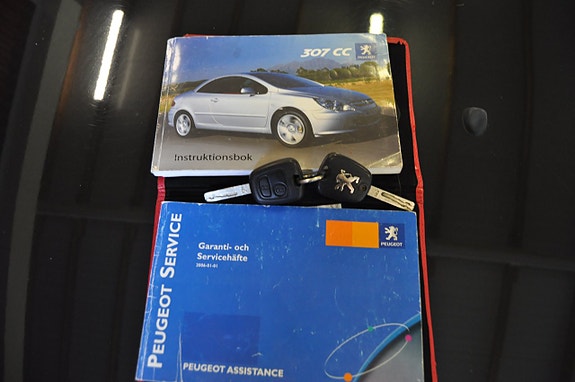 Peugeot 307 CC 16 of 16