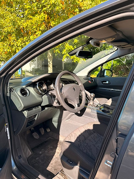 Peugeot 3008 5 of 13