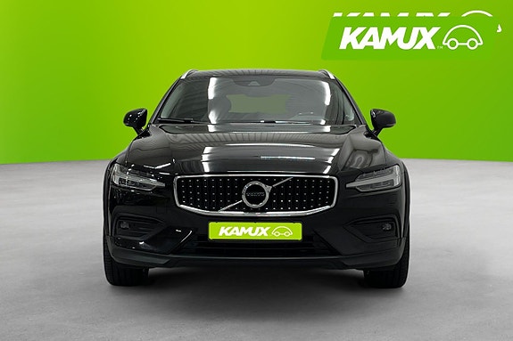 Volvo V60 Cross Country 6 of 23
