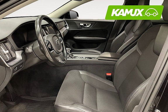 Volvo V60 Cross Country 9 of 23