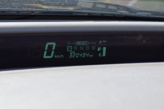 Toyota Prius 15 of 15