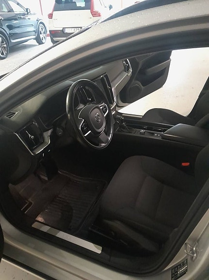 Volvo V60 5 of 5