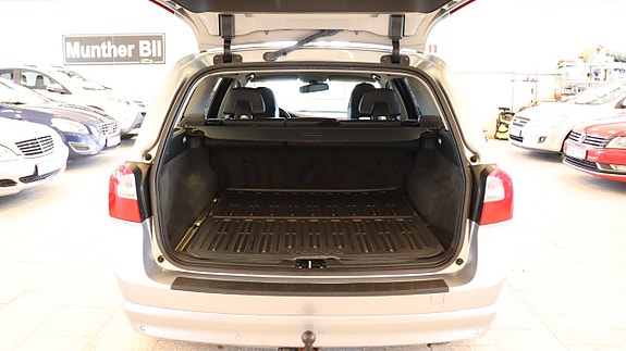 Volvo V70 9 of 14