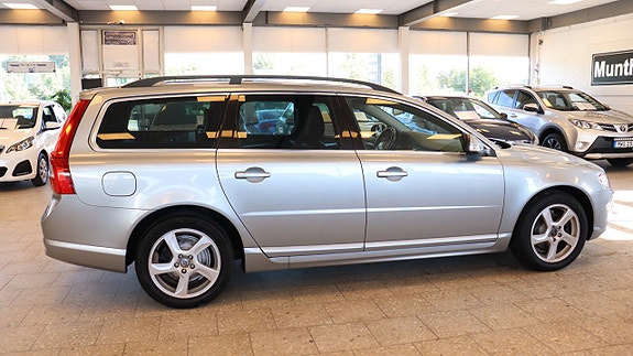 Volvo V70 6 of 14