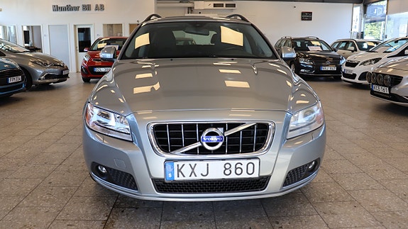 Volvo V70 7 of 14
