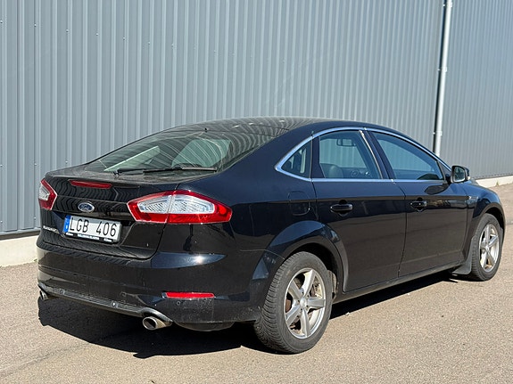 Ford Mondeo 3 of 9
