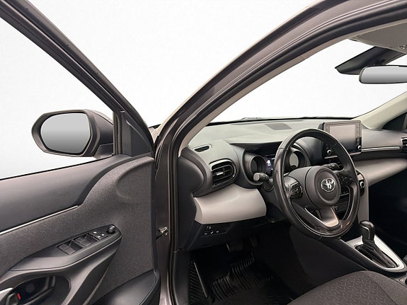 Toyota Yaris Cross 10 of 30