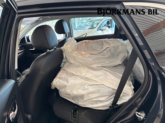 Kia Niro 9 of 15