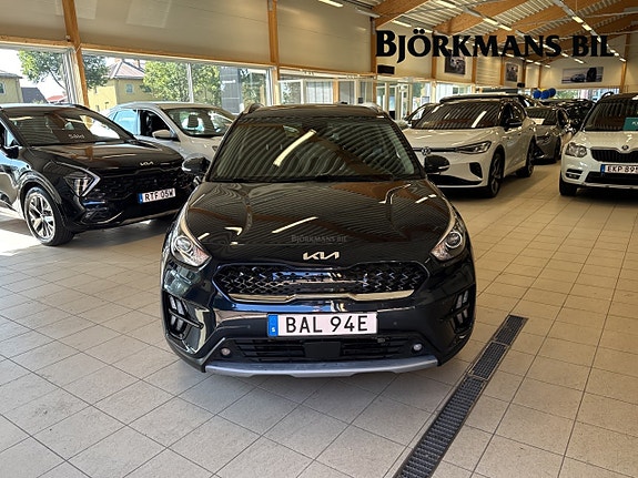 Kia Niro 2 of 15