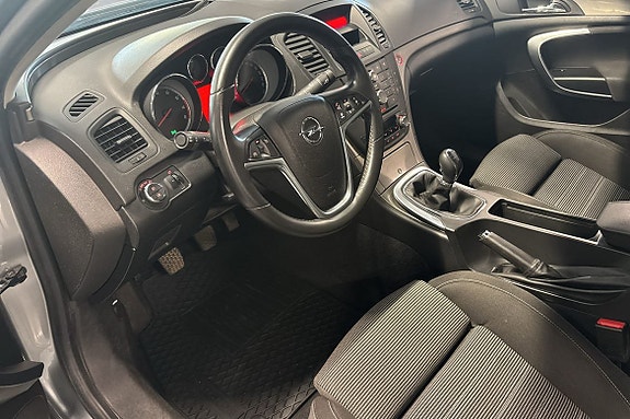 Opel Insignia 4 of 7