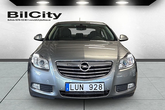 Opel Insignia 3 of 7