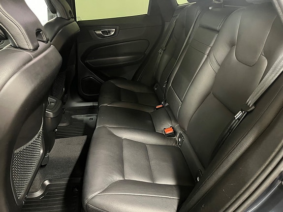 Volvo XC60 23 of 23