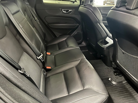 Volvo XC60 21 of 23