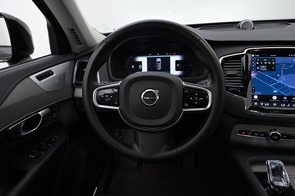 Volvo XC90 7 of 27