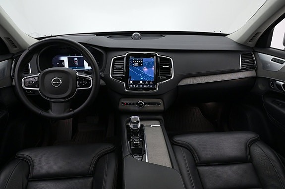 Volvo XC90 6 of 27