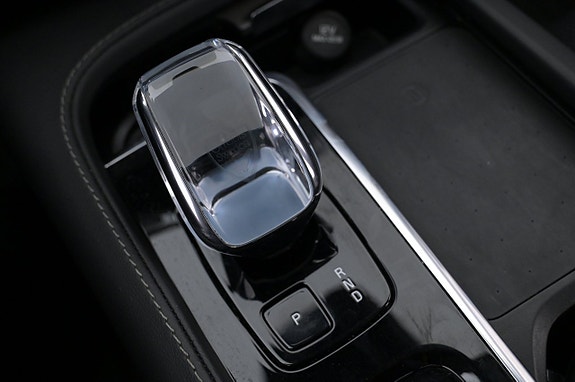 Volvo XC90 17 of 27