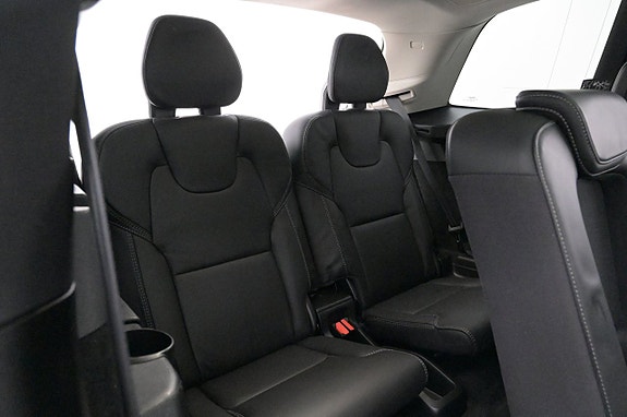 Volvo XC90 21 of 27