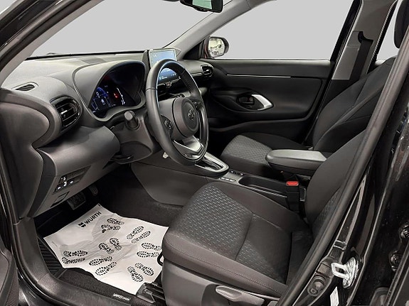 Toyota Yaris Cross 14 of 21