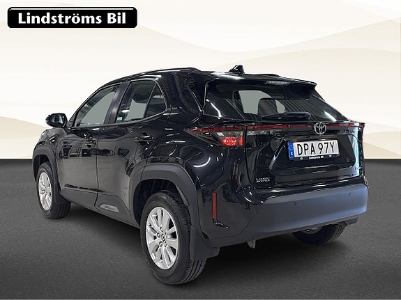 Toyota Yaris Cross 4 of 21
