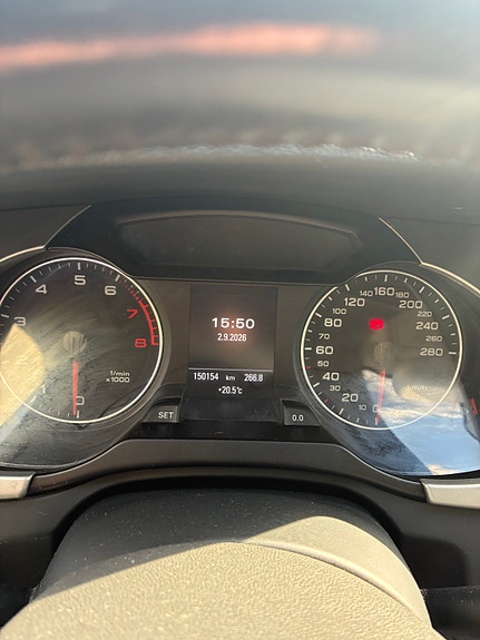 Audi A4 4 of 7